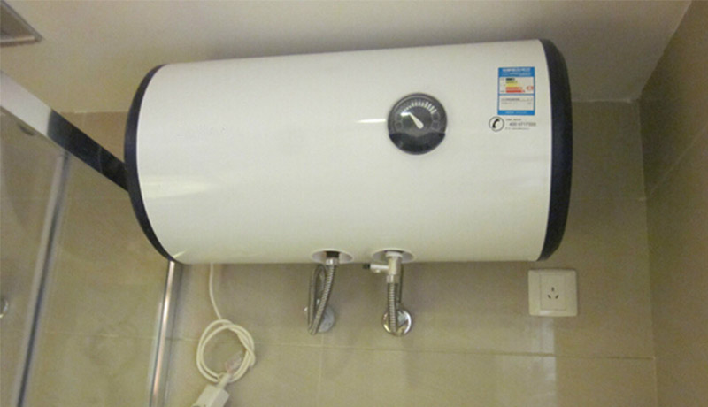 電熱水器