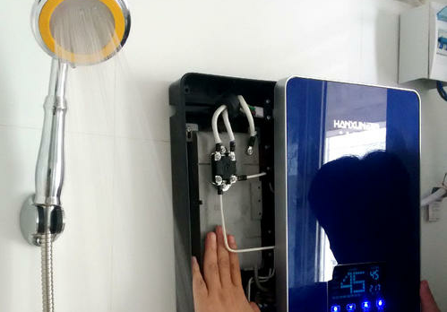 電熱水器里的熱水不夠用?教你三招順利解決